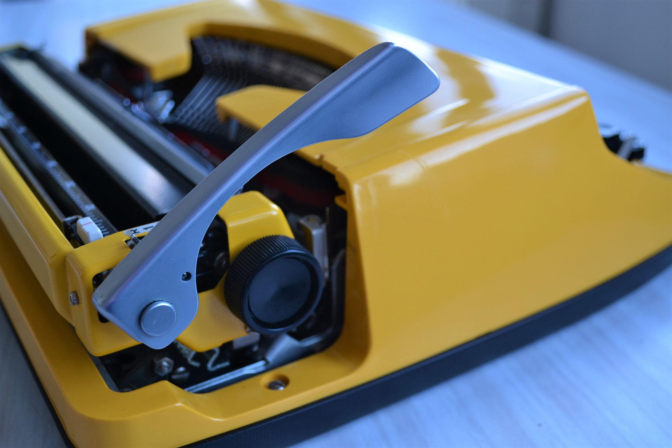 Nogamatic 400 yellow typewriter by Brother, 70s
