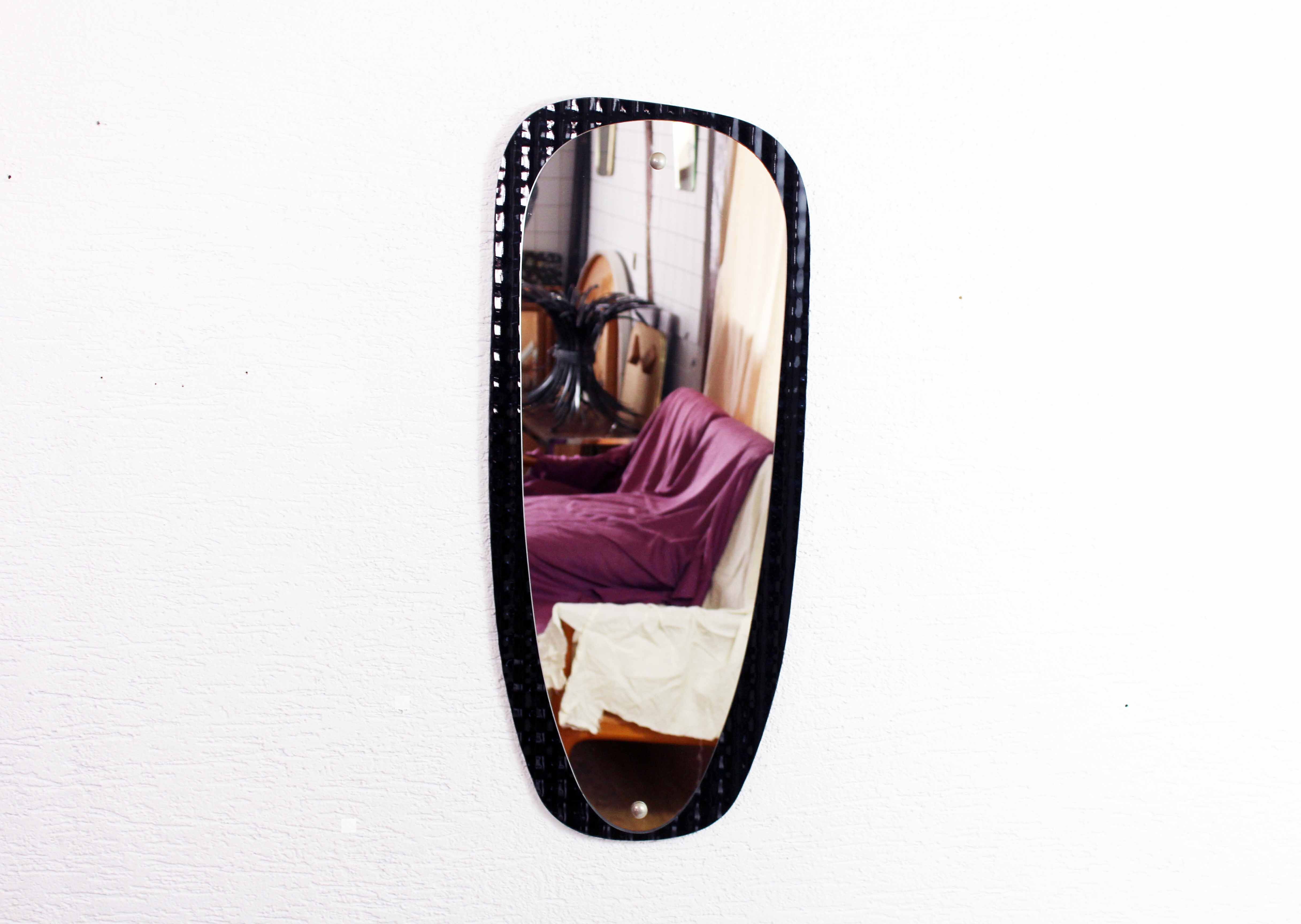 Free-form glass mirror - 80x33cm