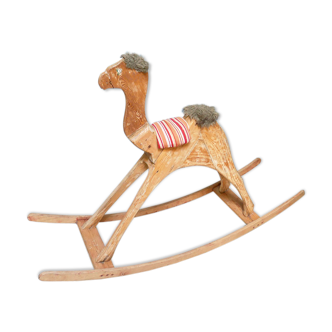 Rocking Dromedary