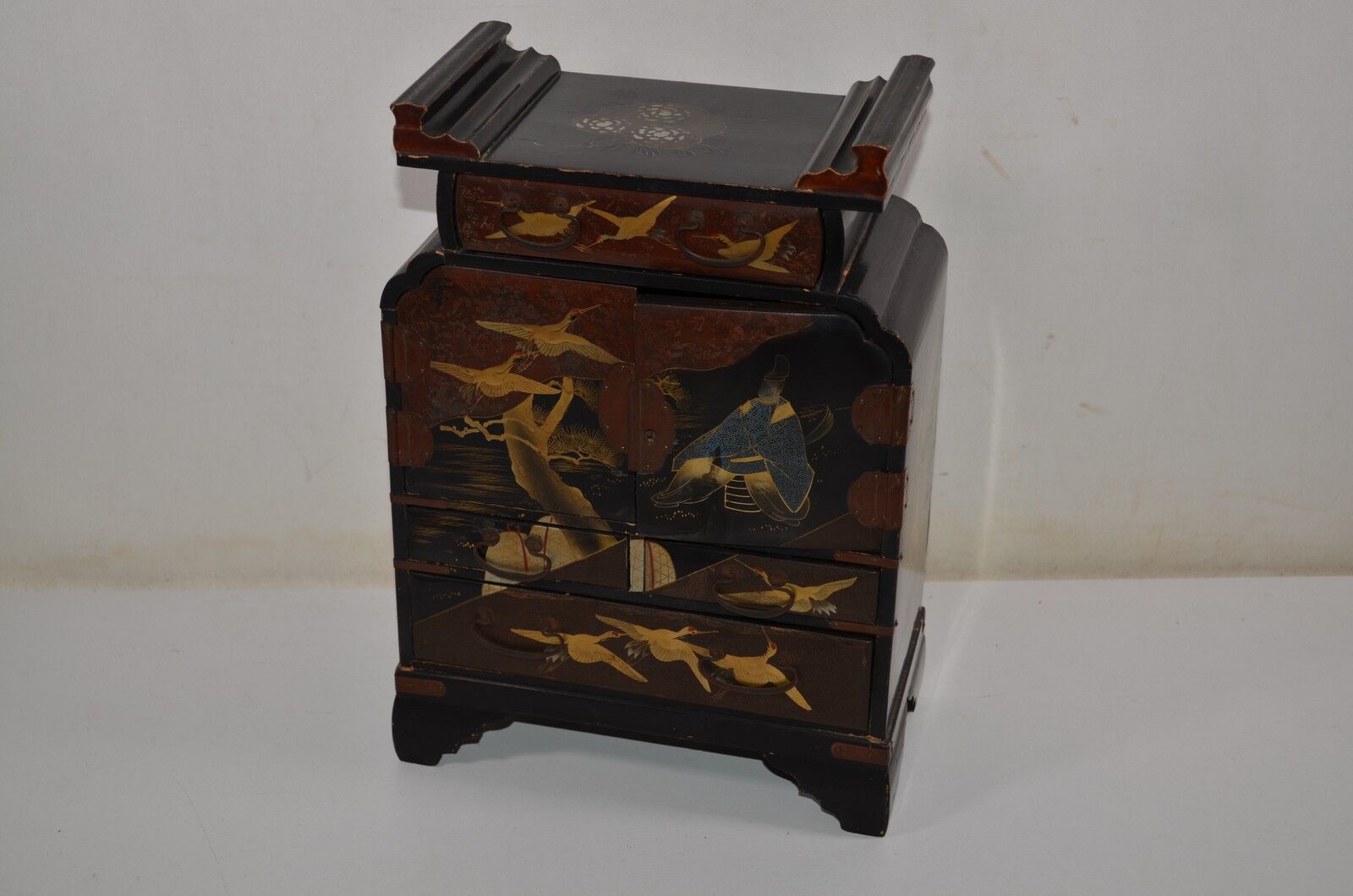 Box Japan early twentieth century