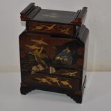 Box Japan early twentieth century