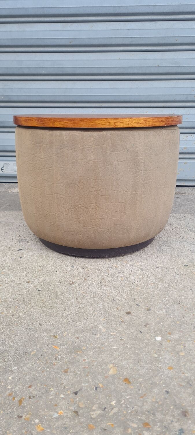 Tabouret de marque Regy