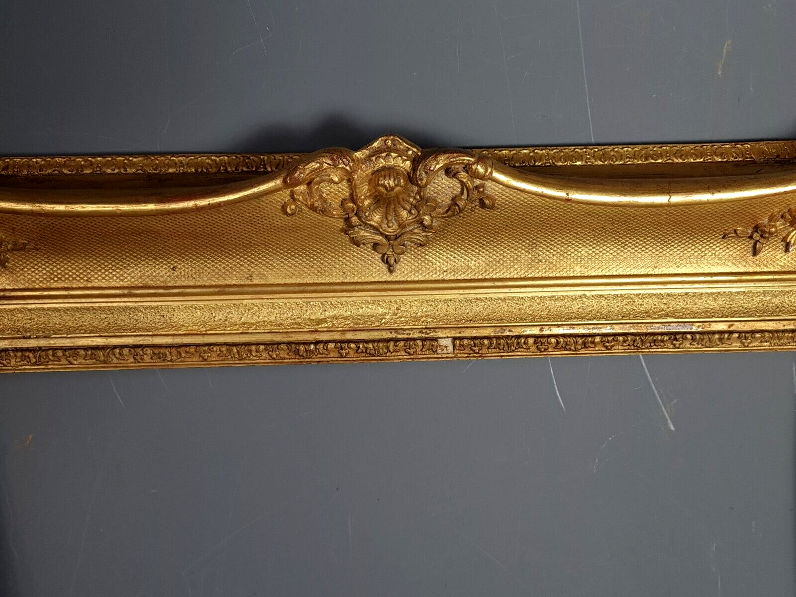 Cadre XIXe siècle style Louis XV bois stuc doré d'origine 66x57 feuillure 47x39 cm SB