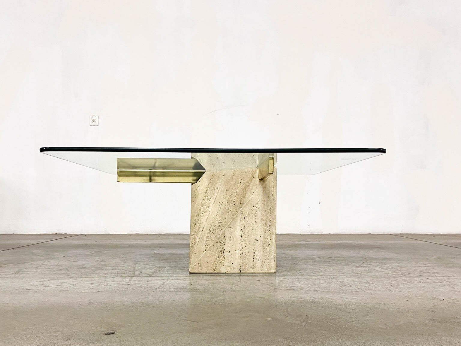 Italian travertine coffee table from Artedi, 1970s