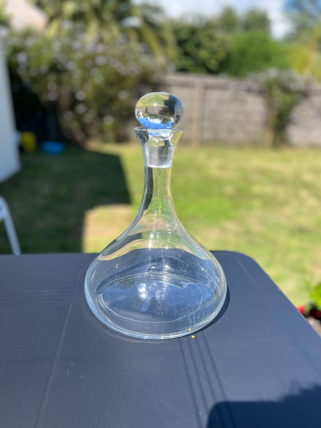 Wine carafe