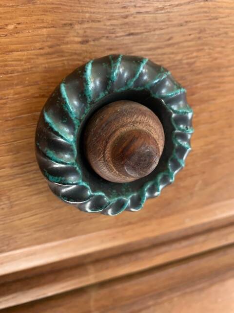 Secretary Chambron & Guillerme