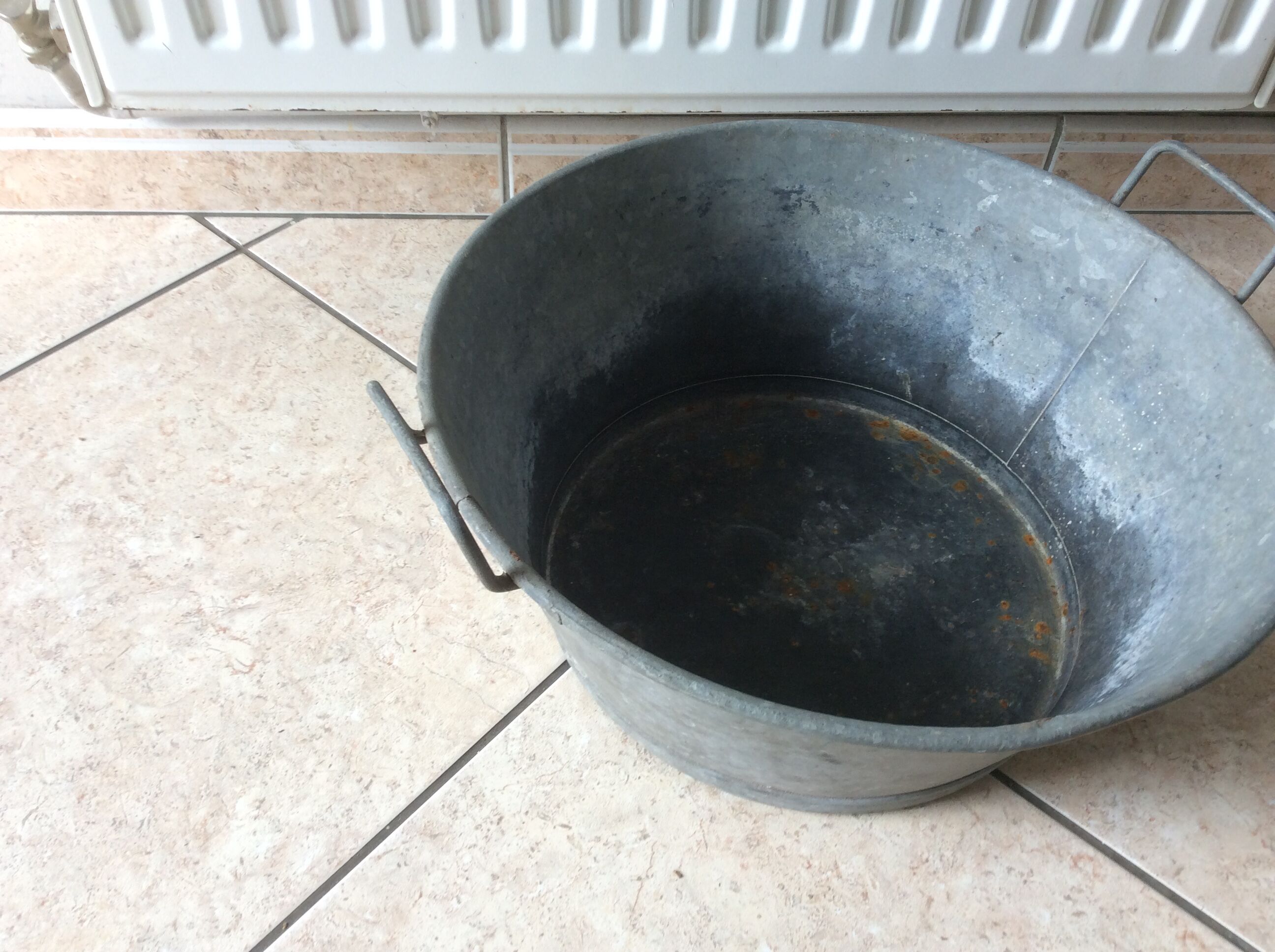 Zinc round basin