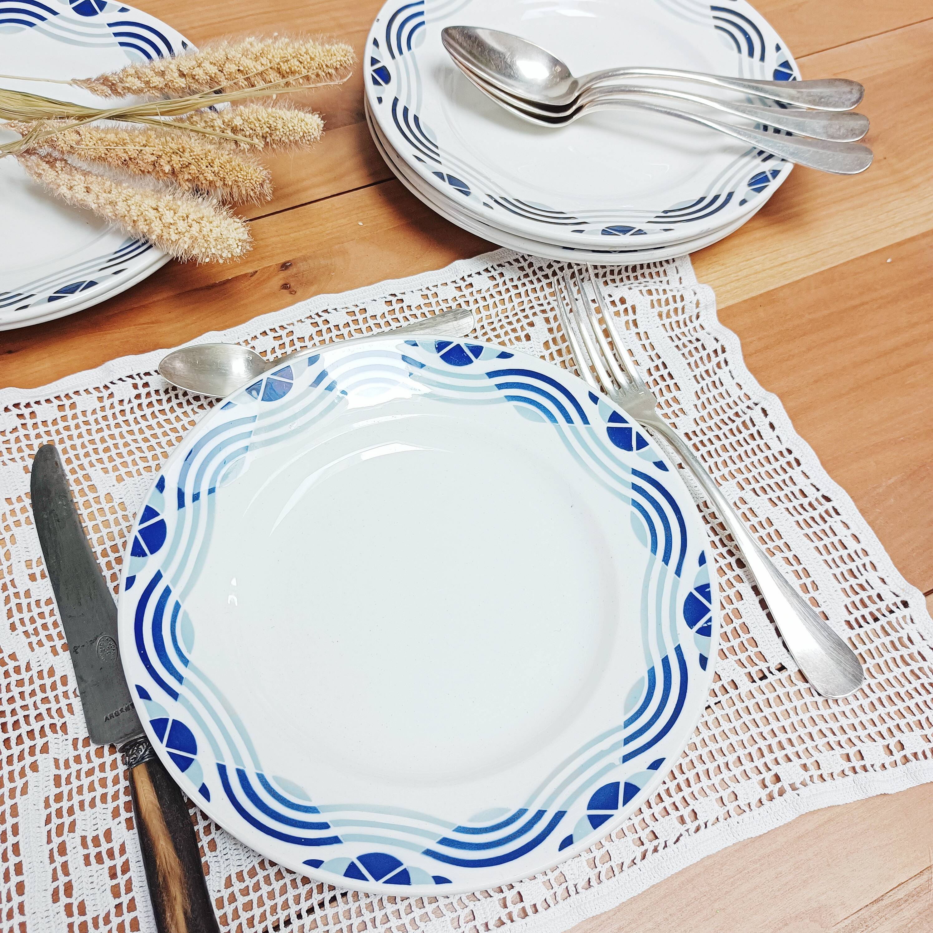 Set of 7 flat plates Moulin des Loups Serpentin