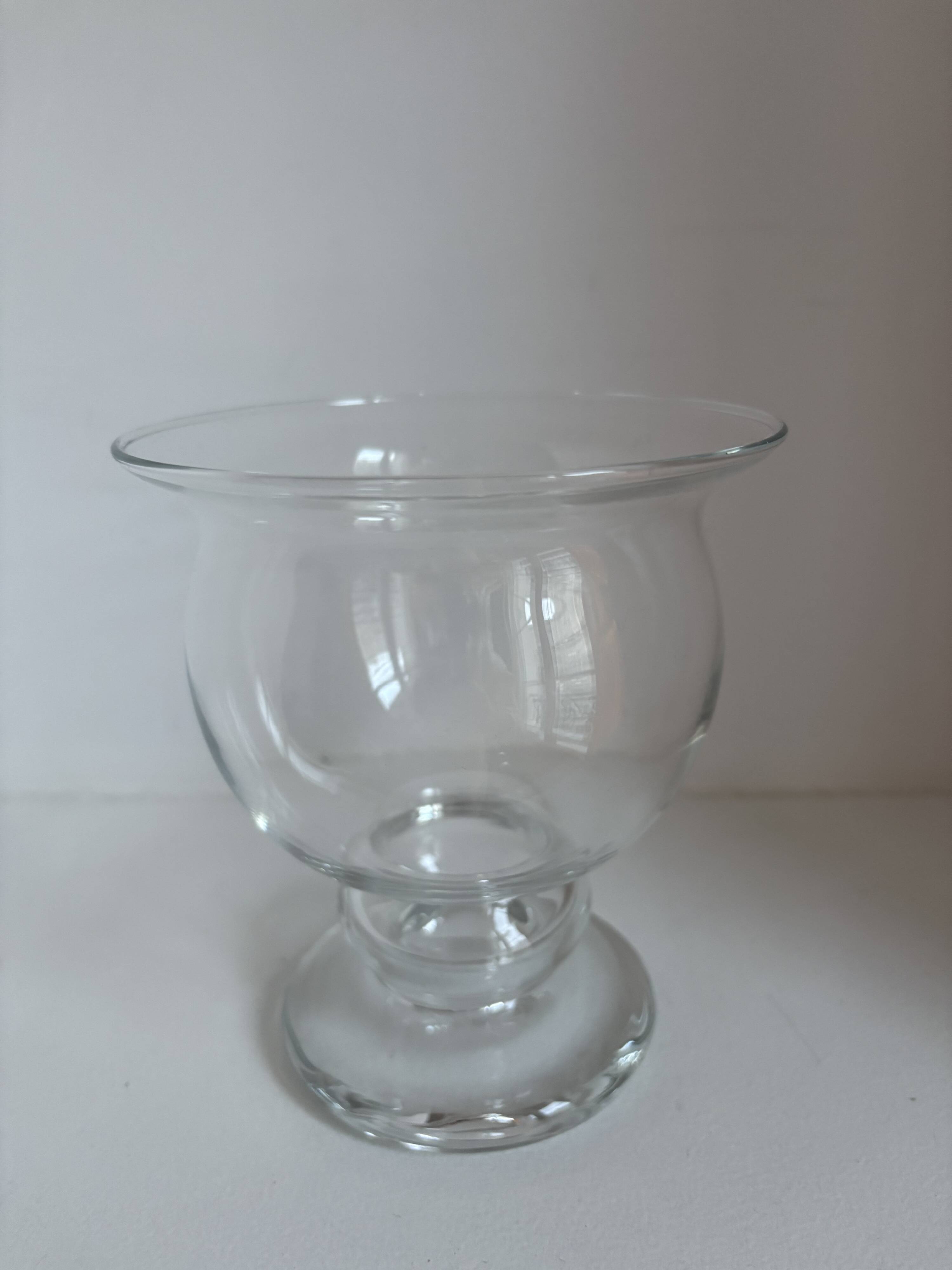 Set of 10 decorative items