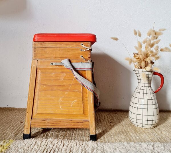 Ancien coffre de pêcheur, tabouret de métier  vintage