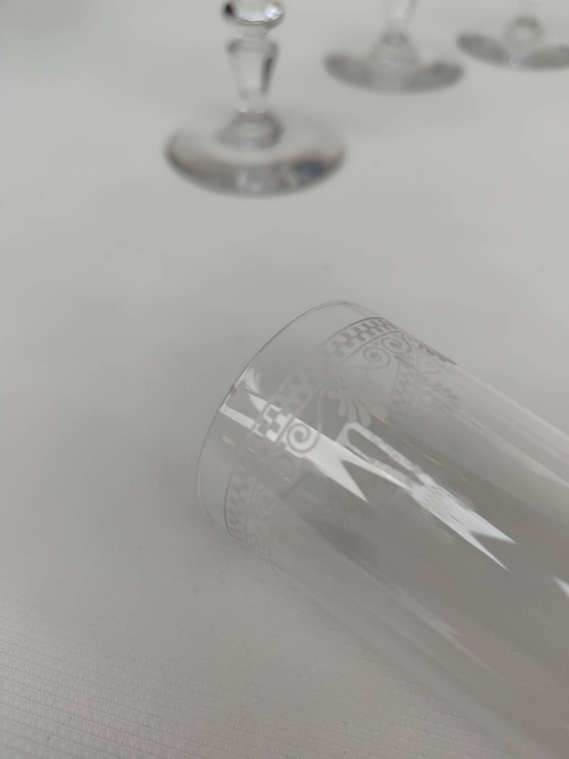 4 flutes à champagne en cristal de baccarat, début du XX ème siècle.