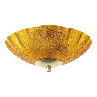 Plafonnier vintage en laiton et verre ambré des années 1970, Allemagne