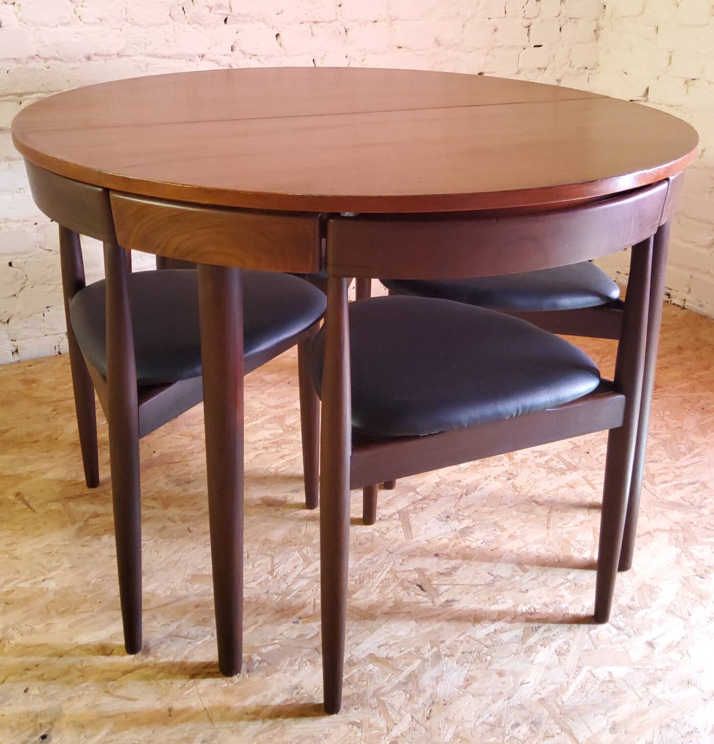Danish Scandinavian table and chairs by Hans Olsen for Frem Røjle 1960