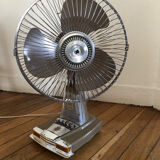 Vintage Mercedez fan