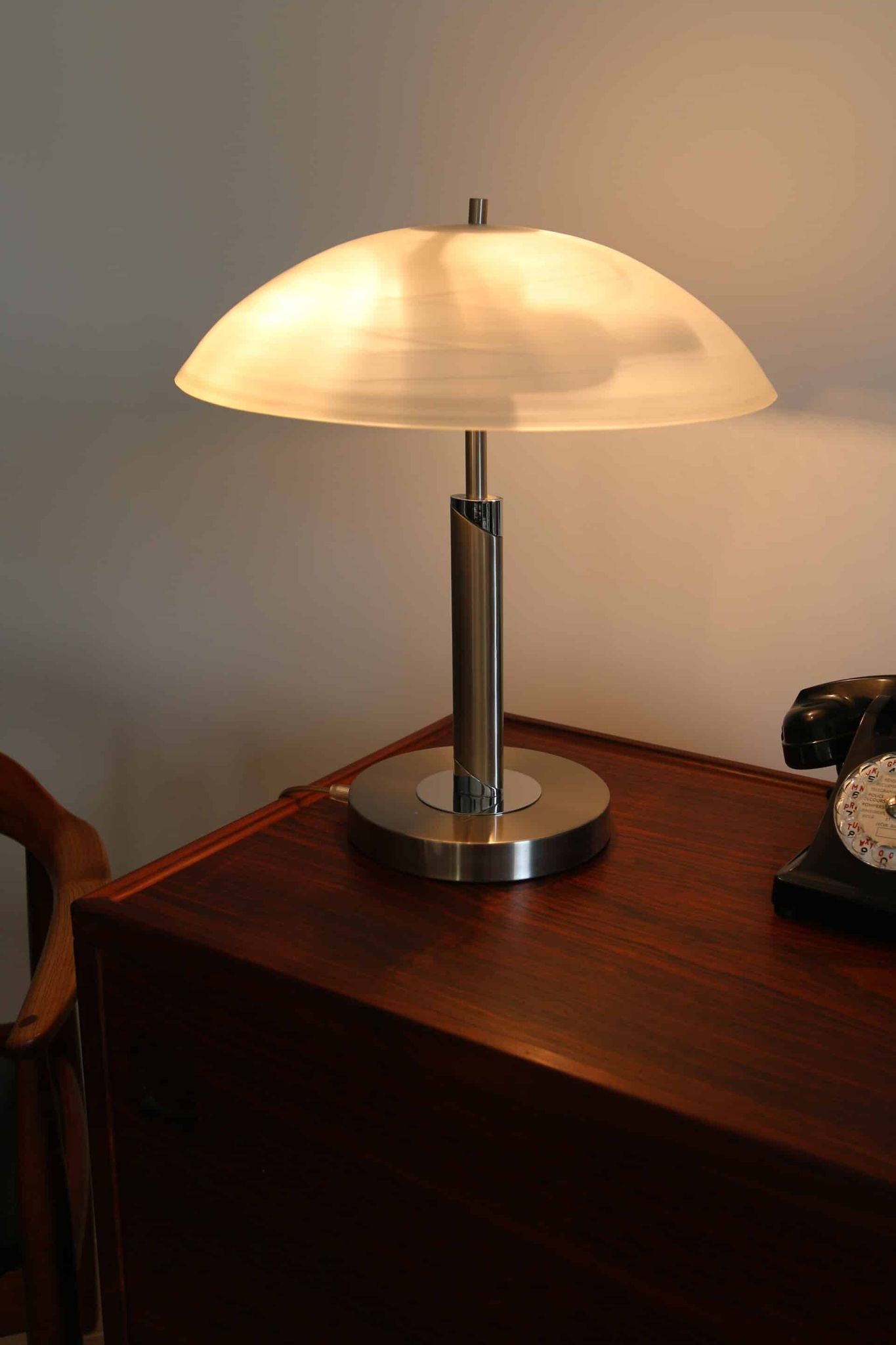 Late postmodern mushroom lamp - double lighting