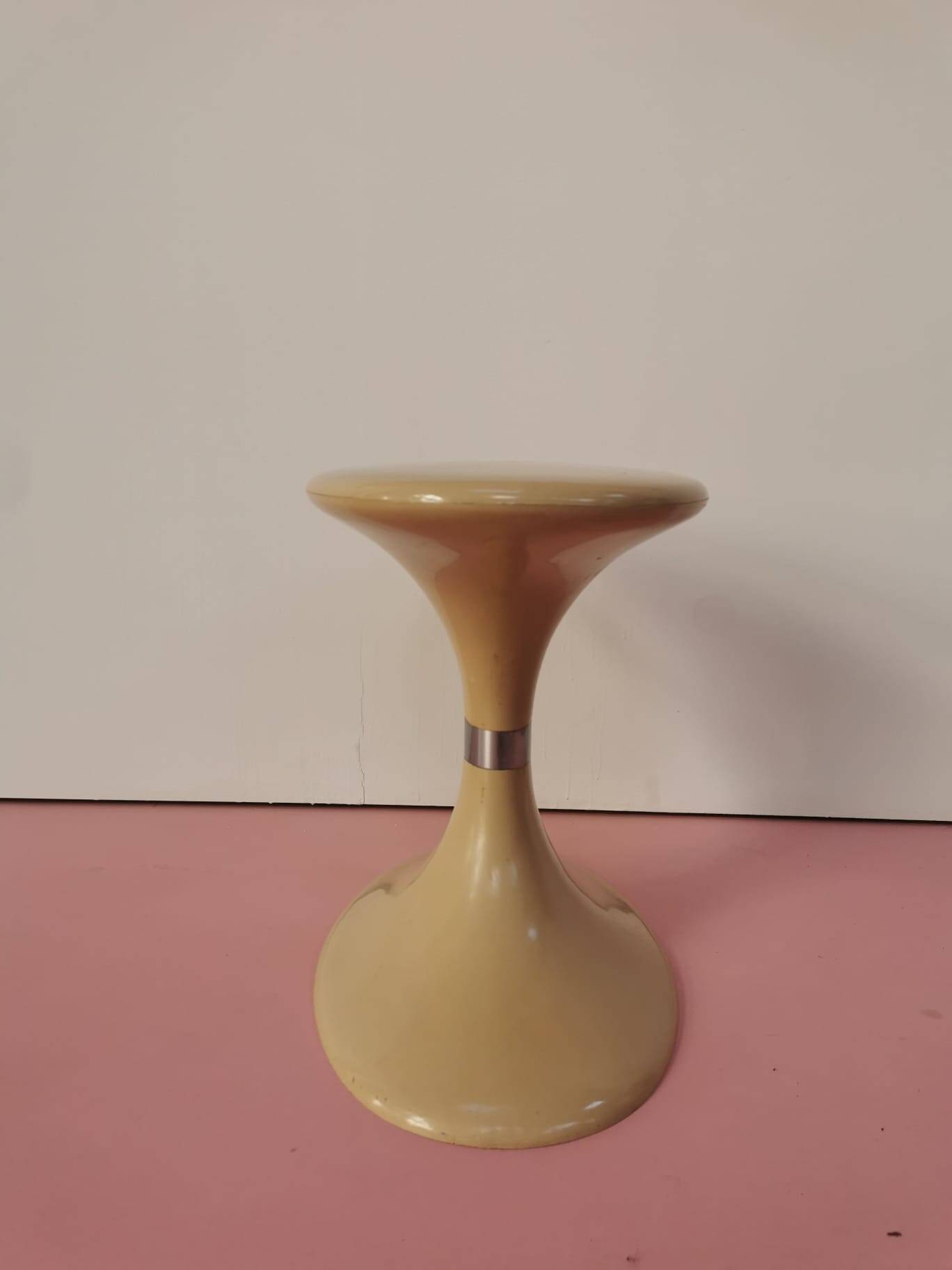 Senna Carrara & Matta Stool