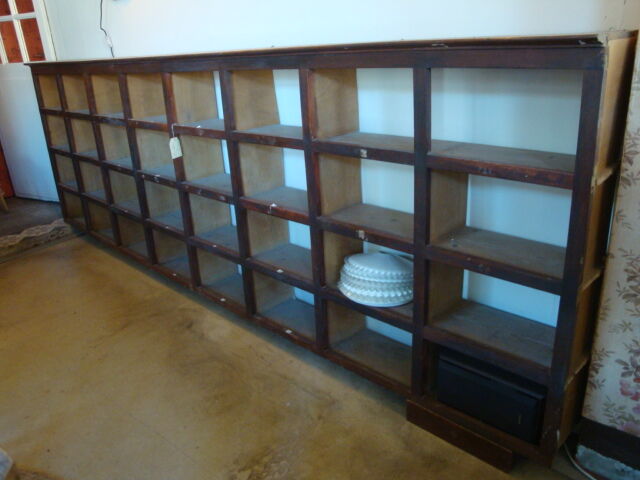 Shelf, locker