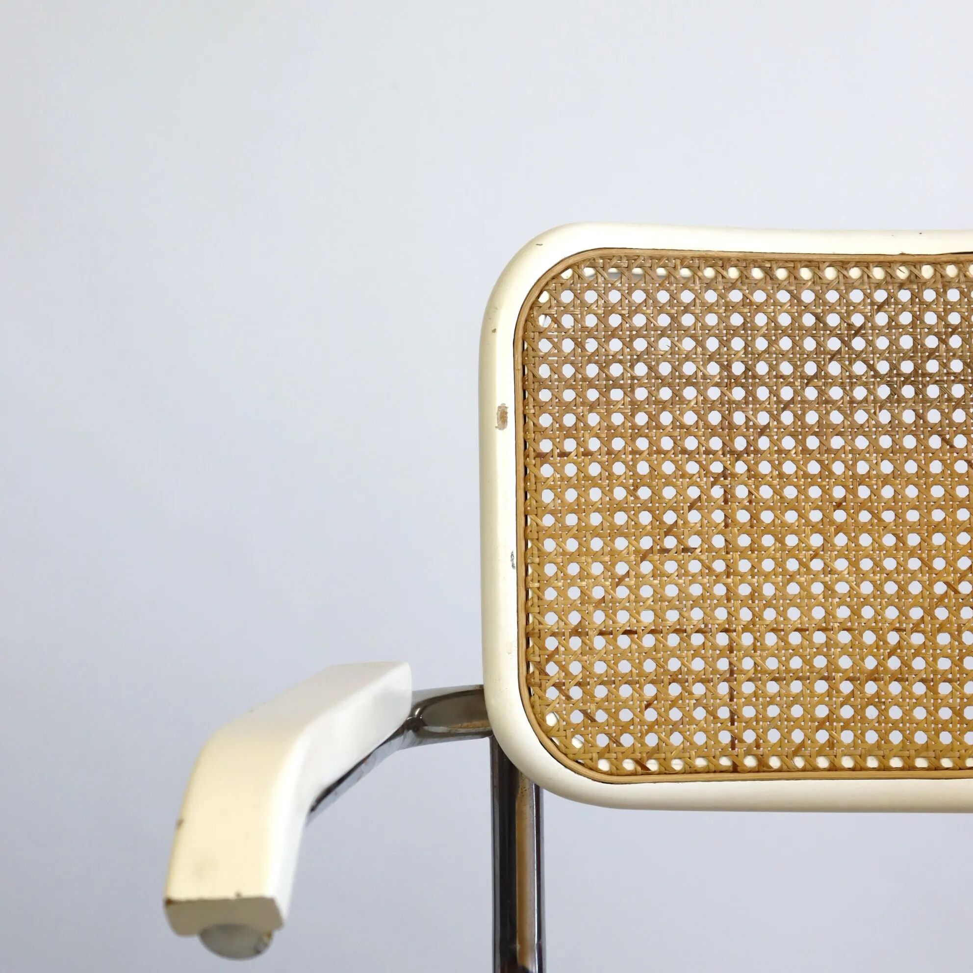 White B64 chair