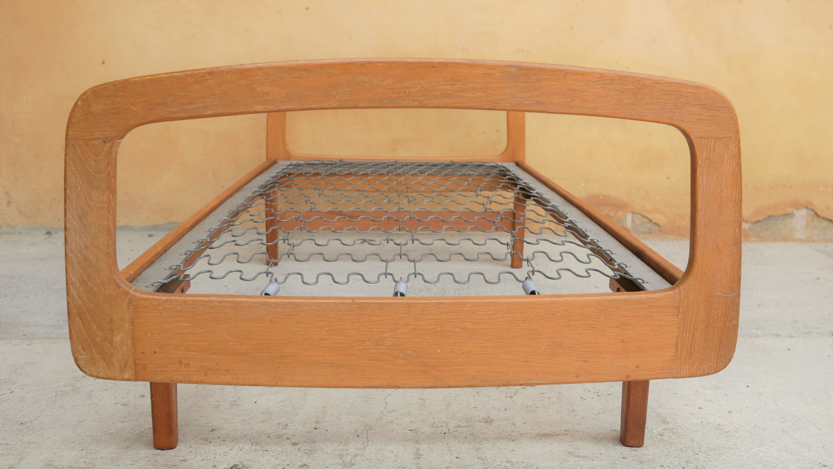 Daybed by J. Hauville for Bema editions