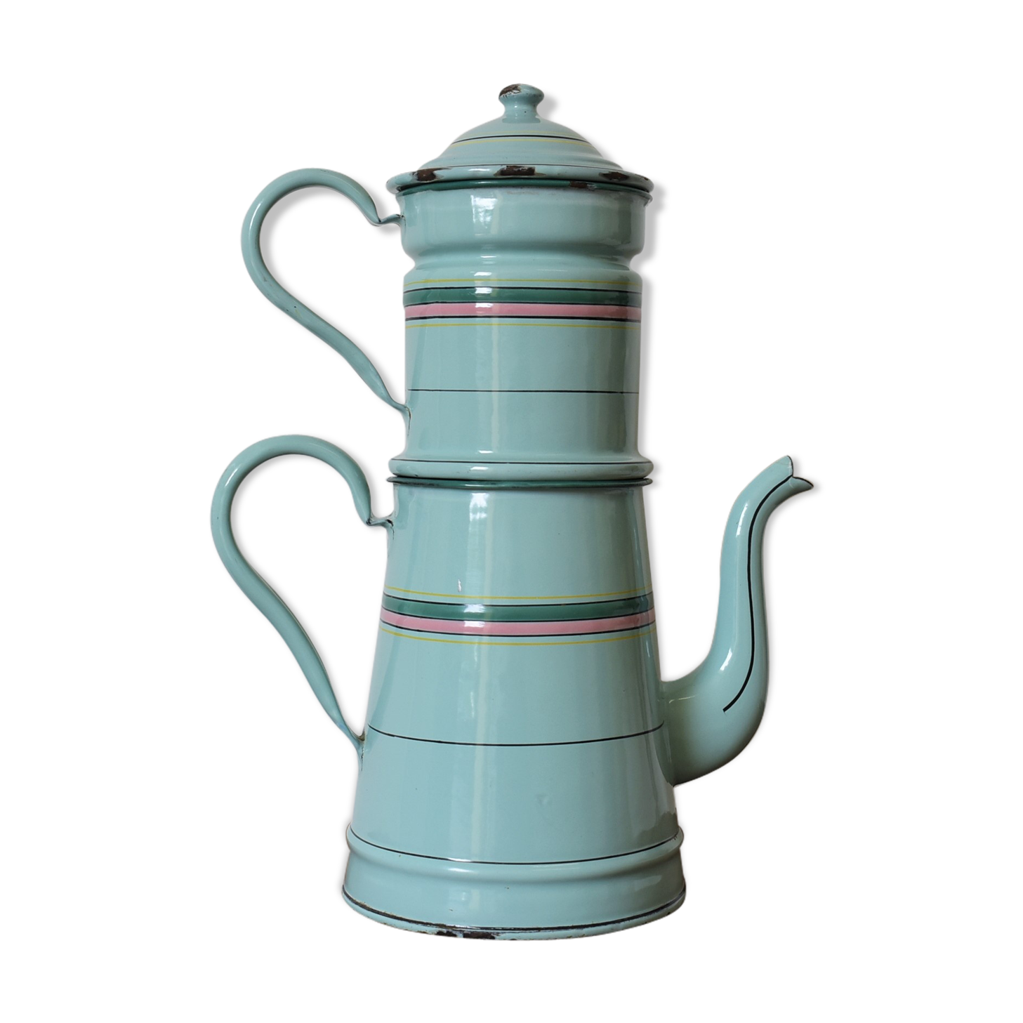 Pretty enamelled filter coffee maker