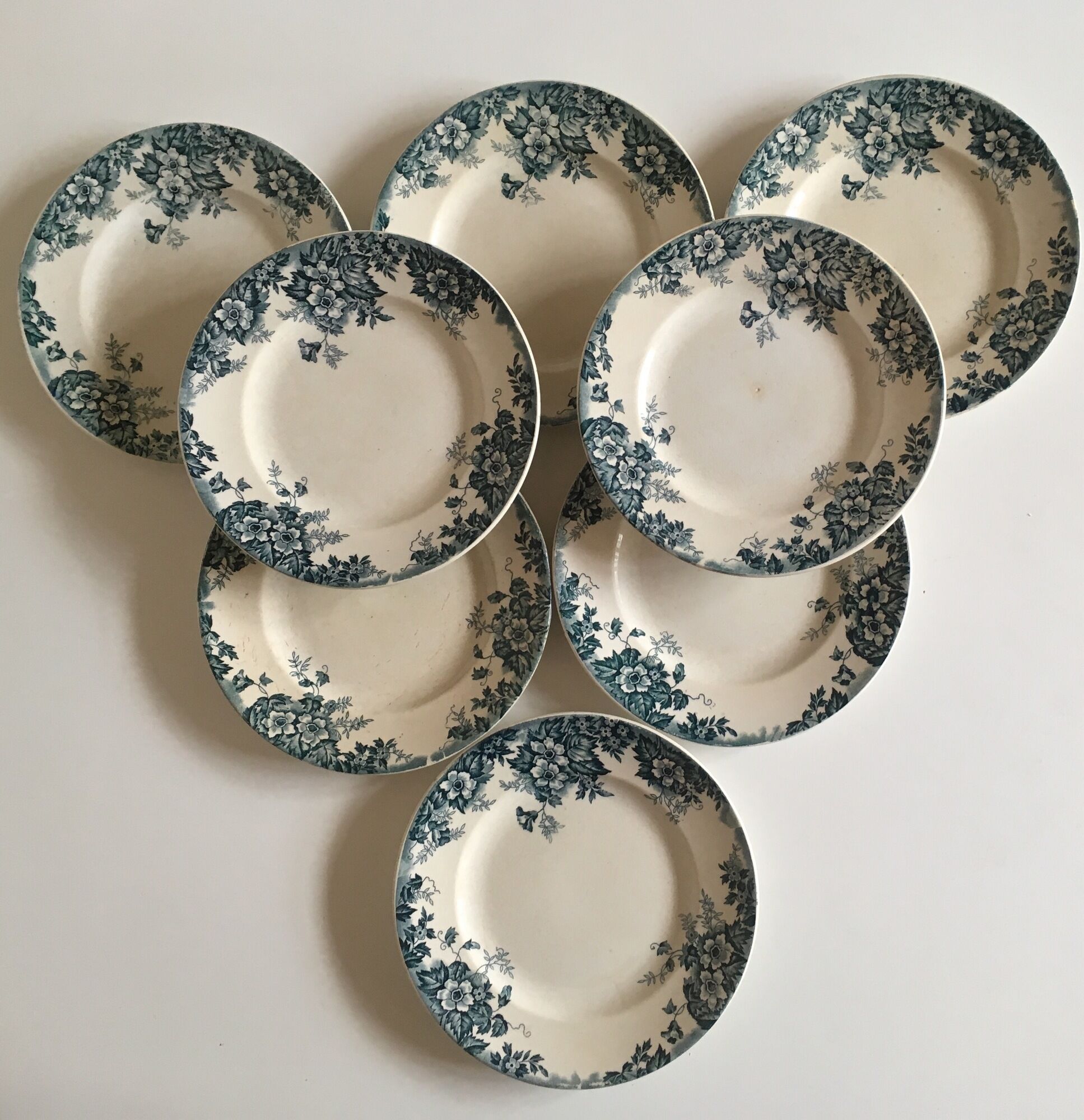 Set de 8 assiettes en faïence terre de fer Marie-Louise 1920s