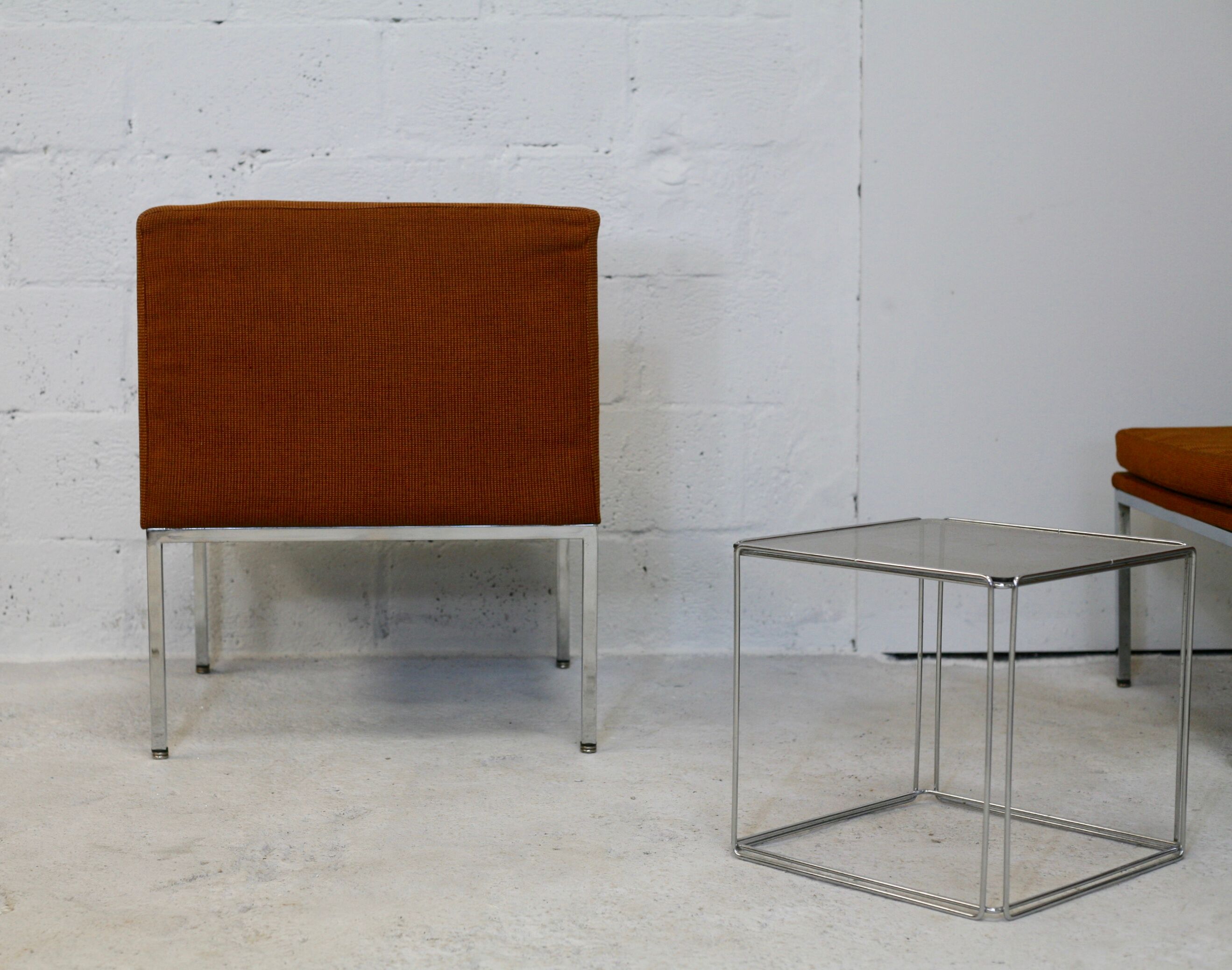 Ensemble de 10 chauffeuses de Louis Baillon, édition Planforms formant canapé modulable, circa 1950