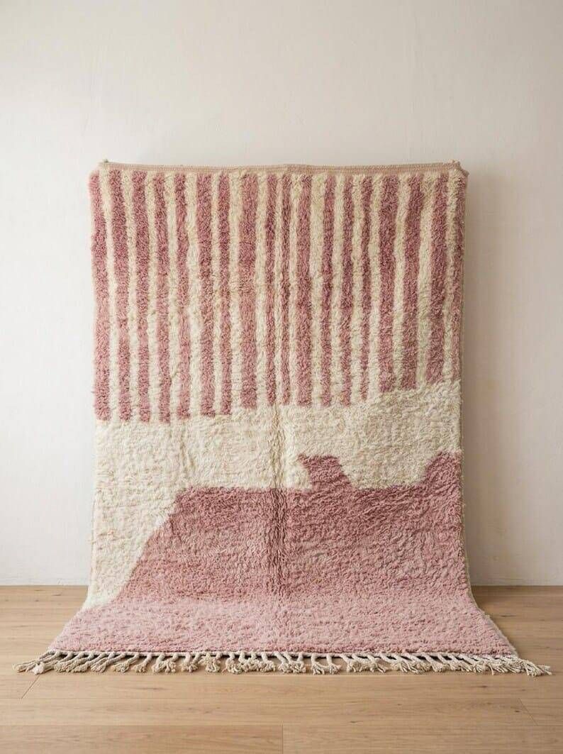 Pure wool rug, traditional handmade artisan creation, 1.5/2.5 m.