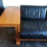 Frank Lloyd Wright's Robie 3 sofa for Cassina