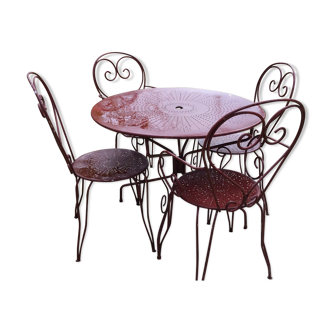 Wrought iron garden salon