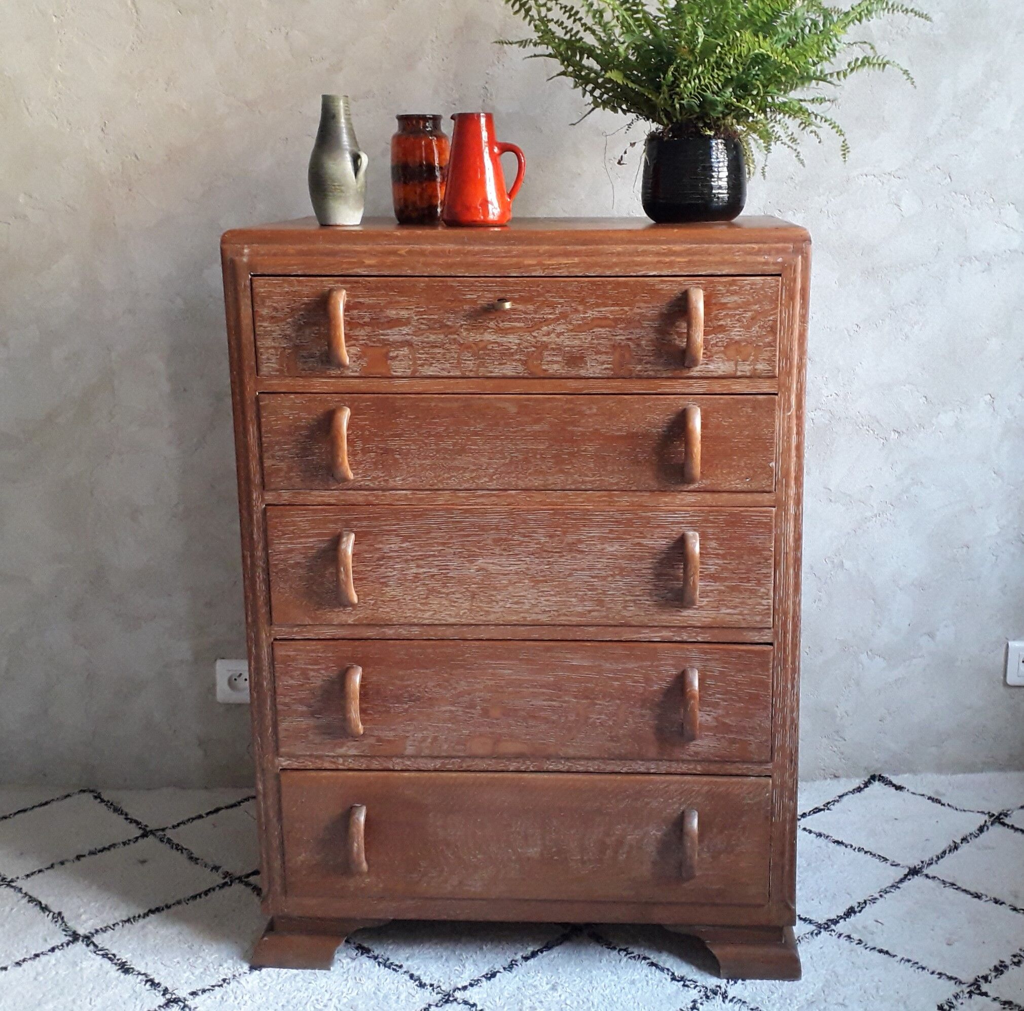 Royal board dresser Made in Sweden