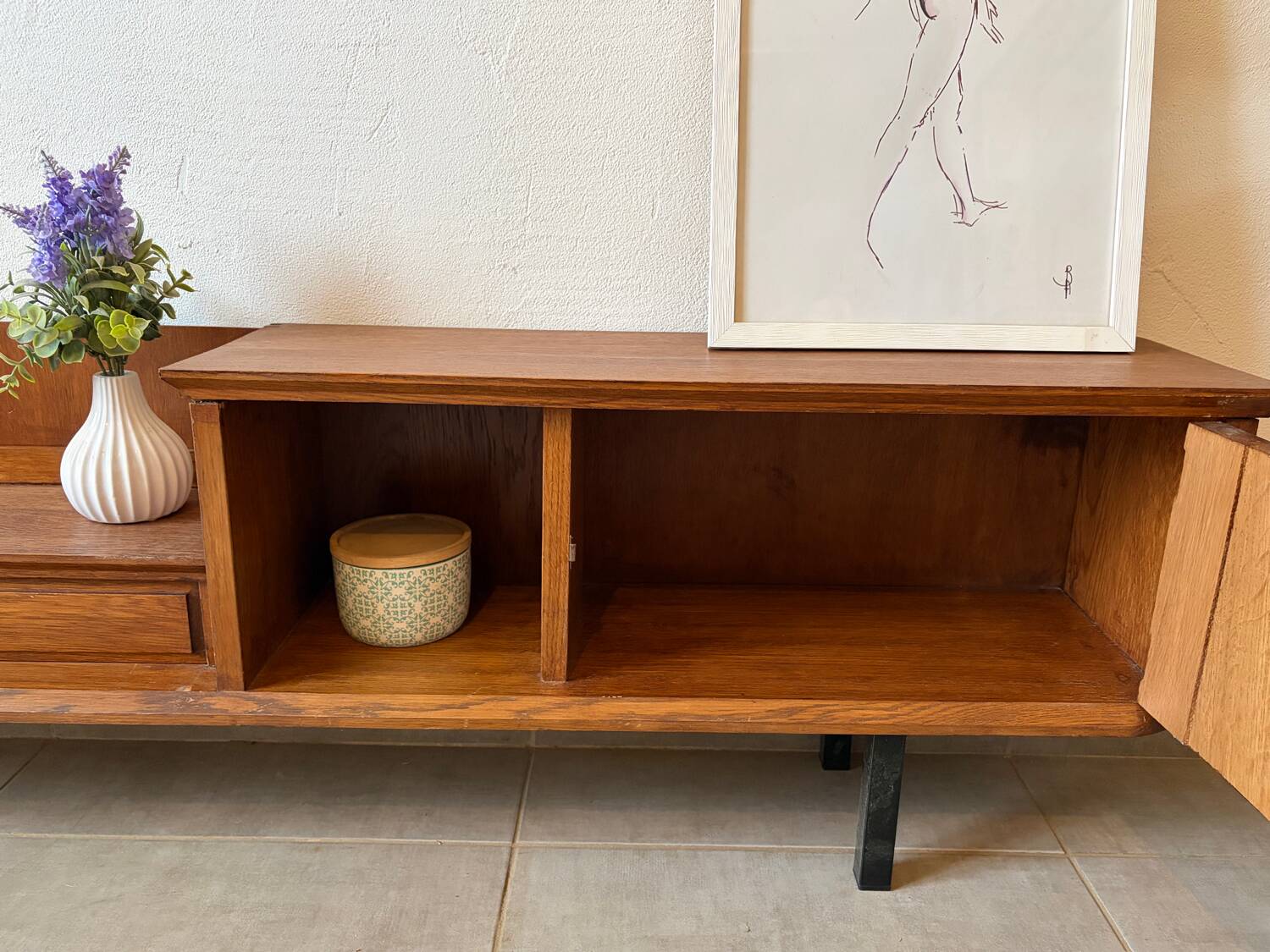 Enfilade basse vintage peu profonde