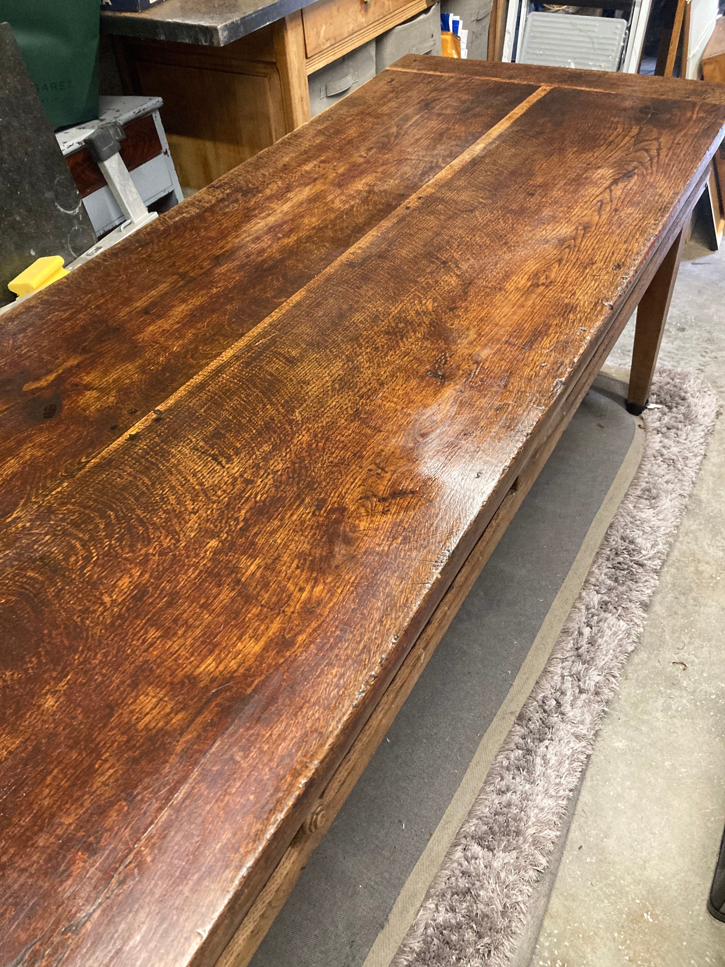 Farm table