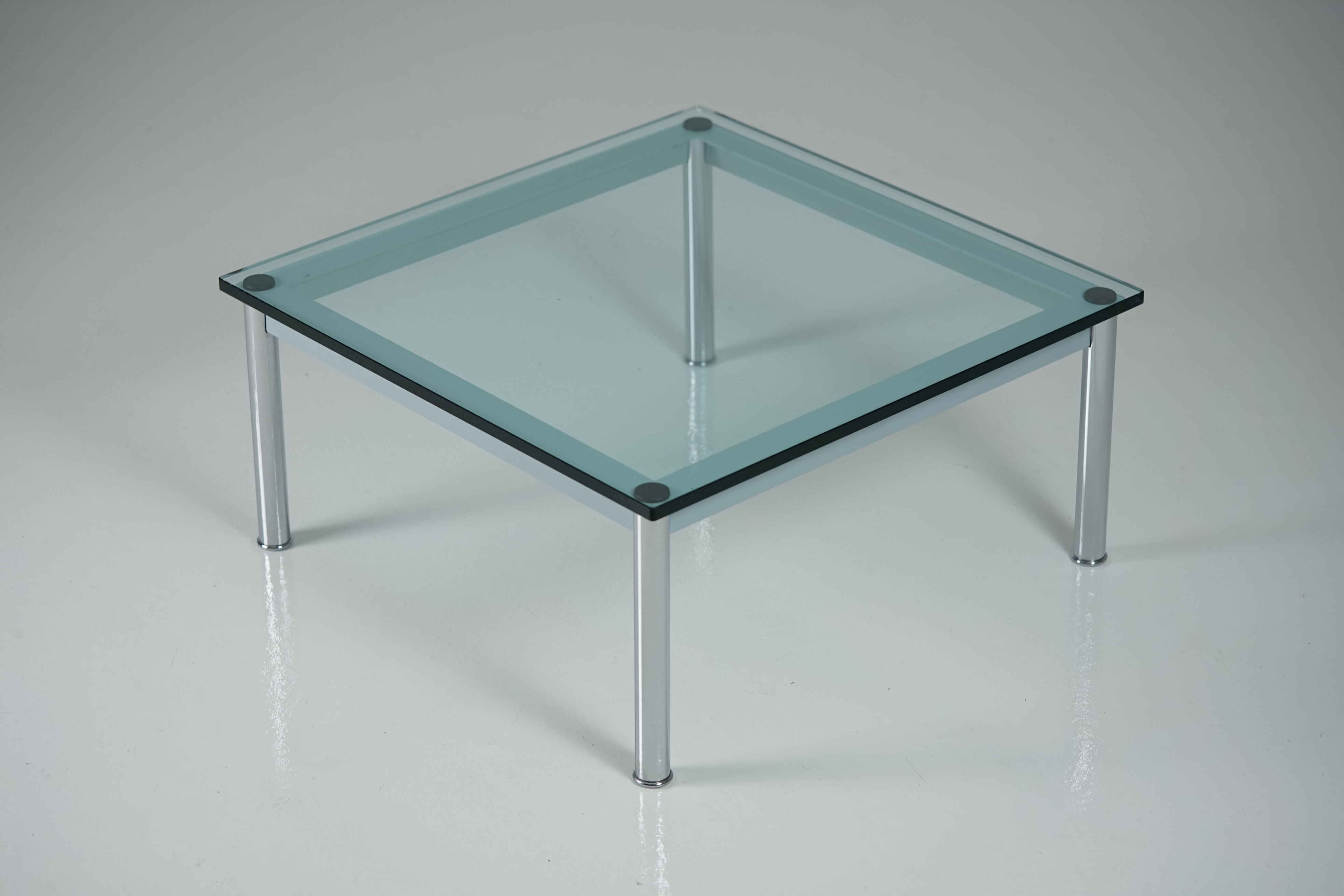 Side Table LC 10 by Le Corbusier, Charlotte Perriand and Pierre Jeannere