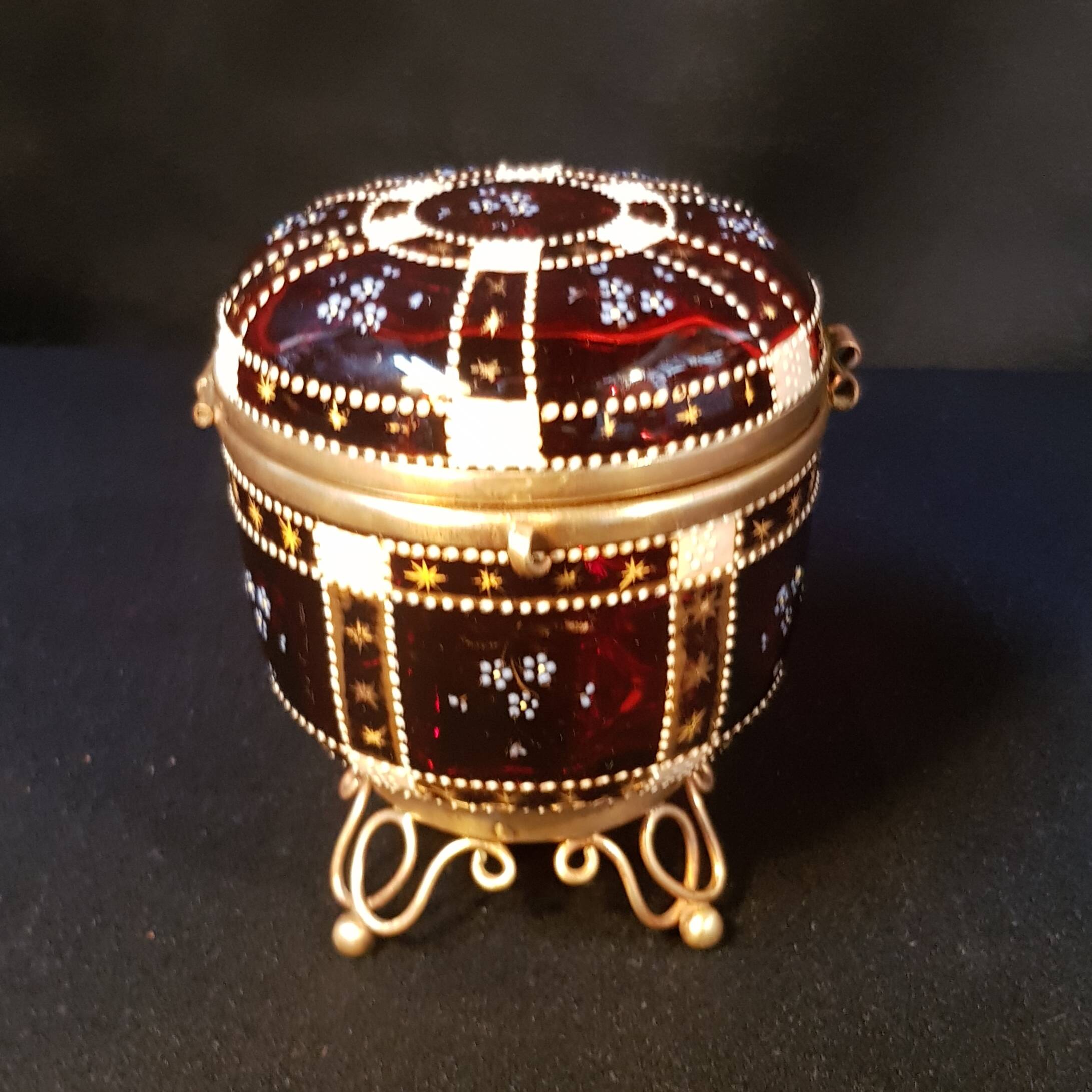 Jewelry box, candy box in gilded and enameled glass