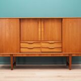Buffet haut en teck, design danois, années 1960, production : Danemark