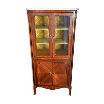 Old showcase