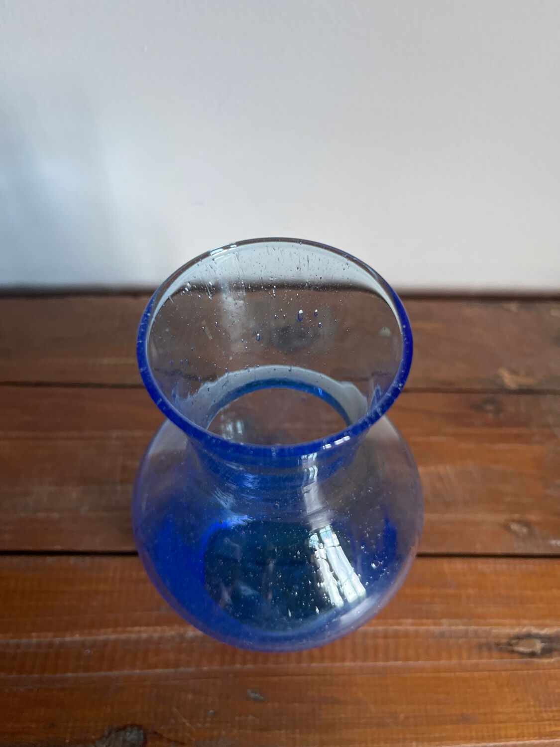 Bubble glass jug