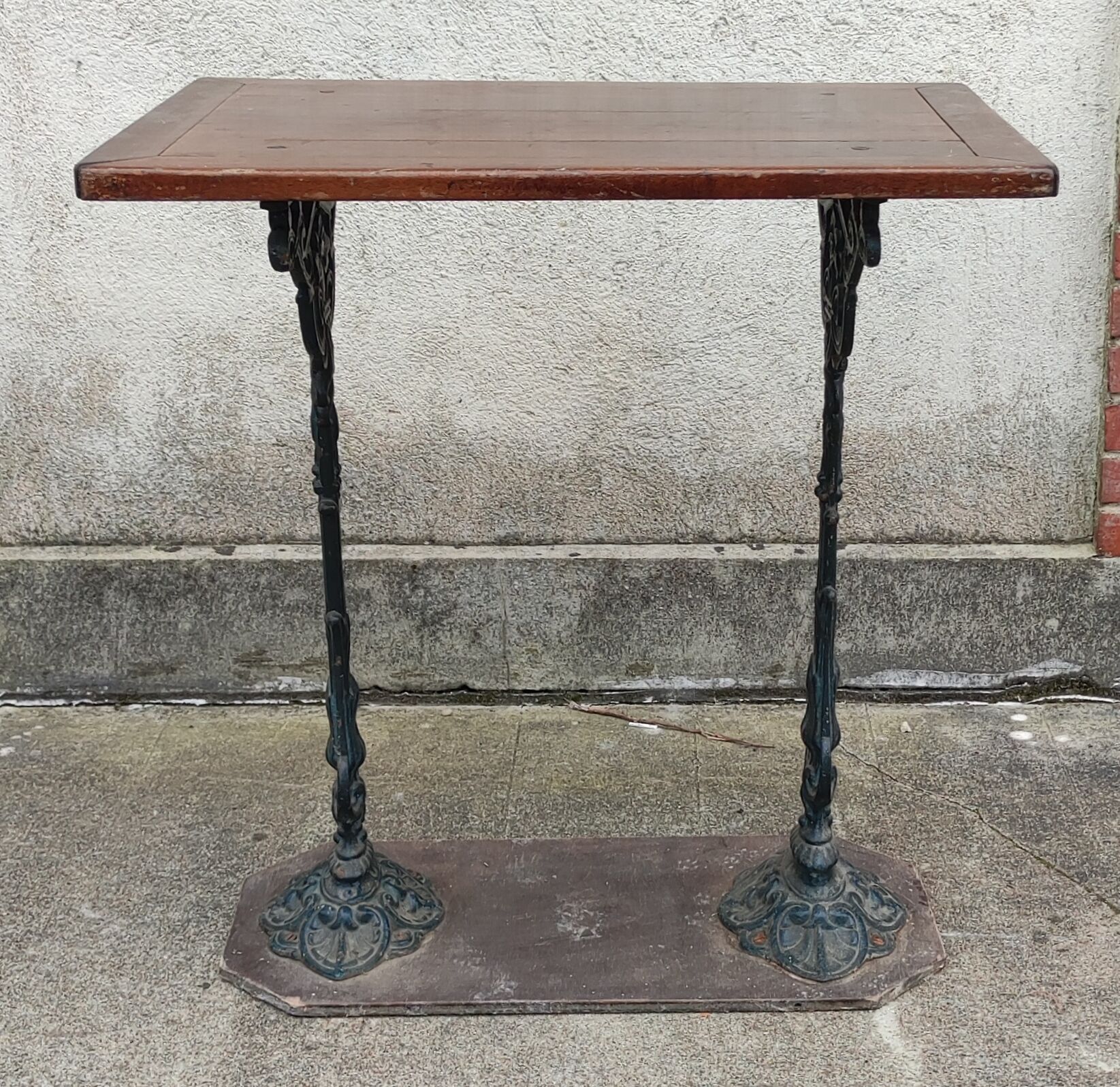 Ancienne table de bistrot