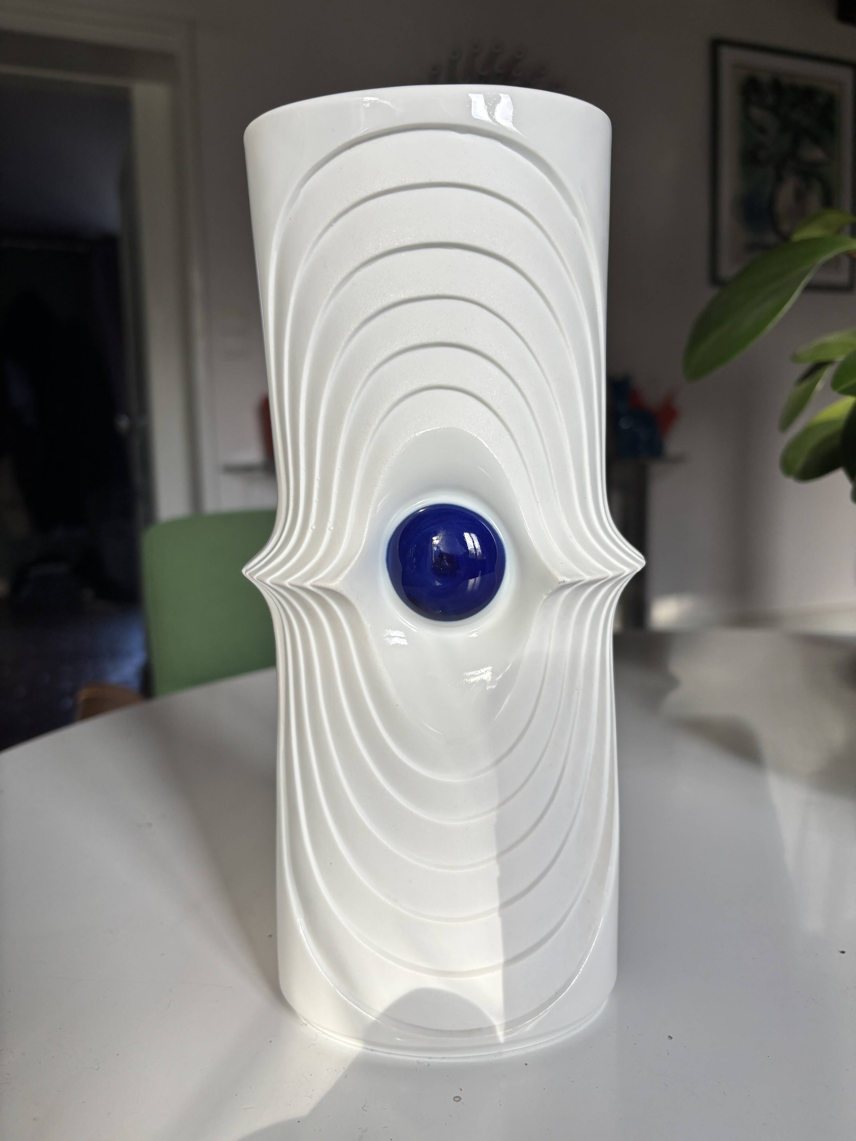 Rosenthal Bavaria vase in white porcelain, Germany 1960