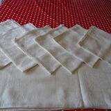 Set tablecloth and 6 assorted towels