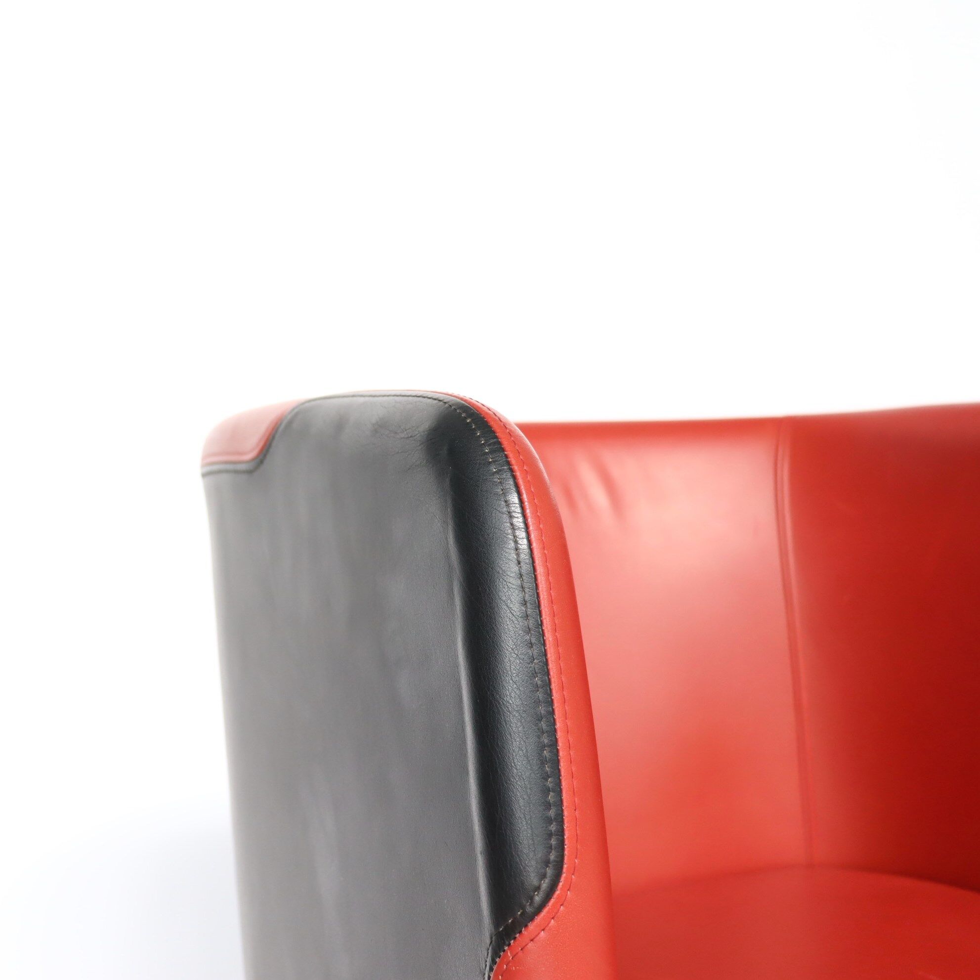 Pair of armchairs by Börge Lindau and Bo Lindekrantz