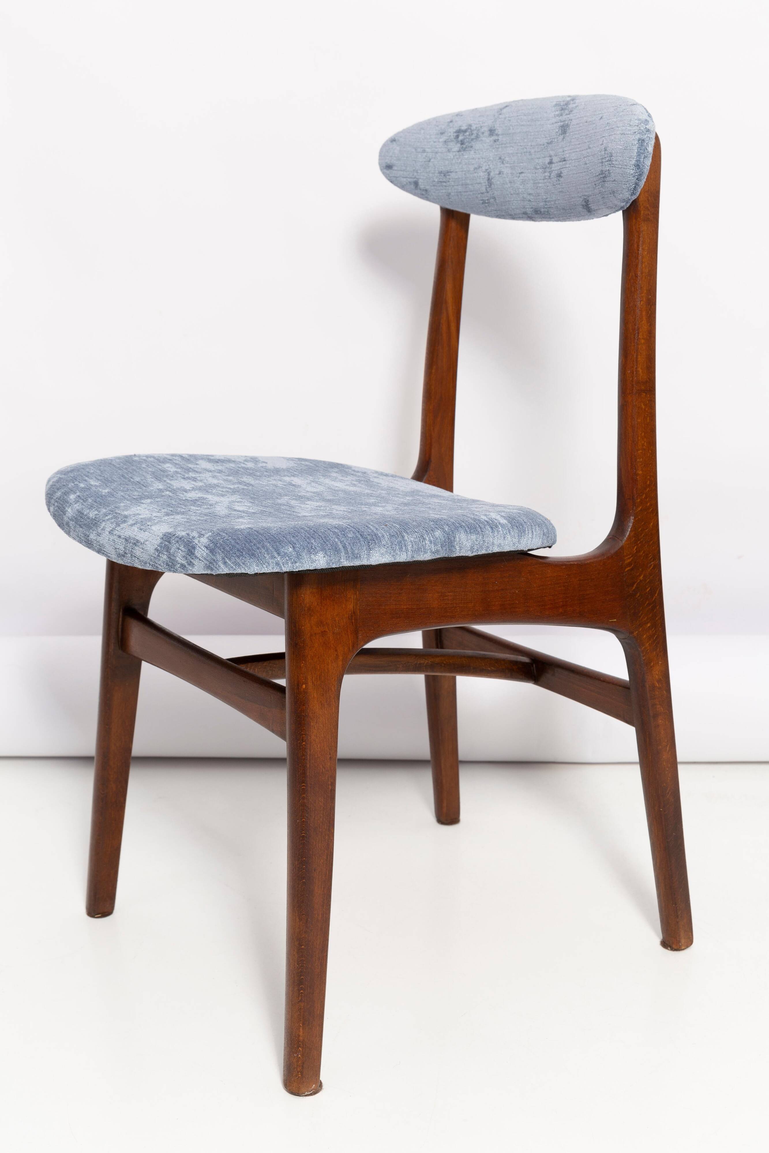 Pair of vintage lavender velvet chairs from the mid-century, designed by Rajmund Hałas, Poland, 1960.
