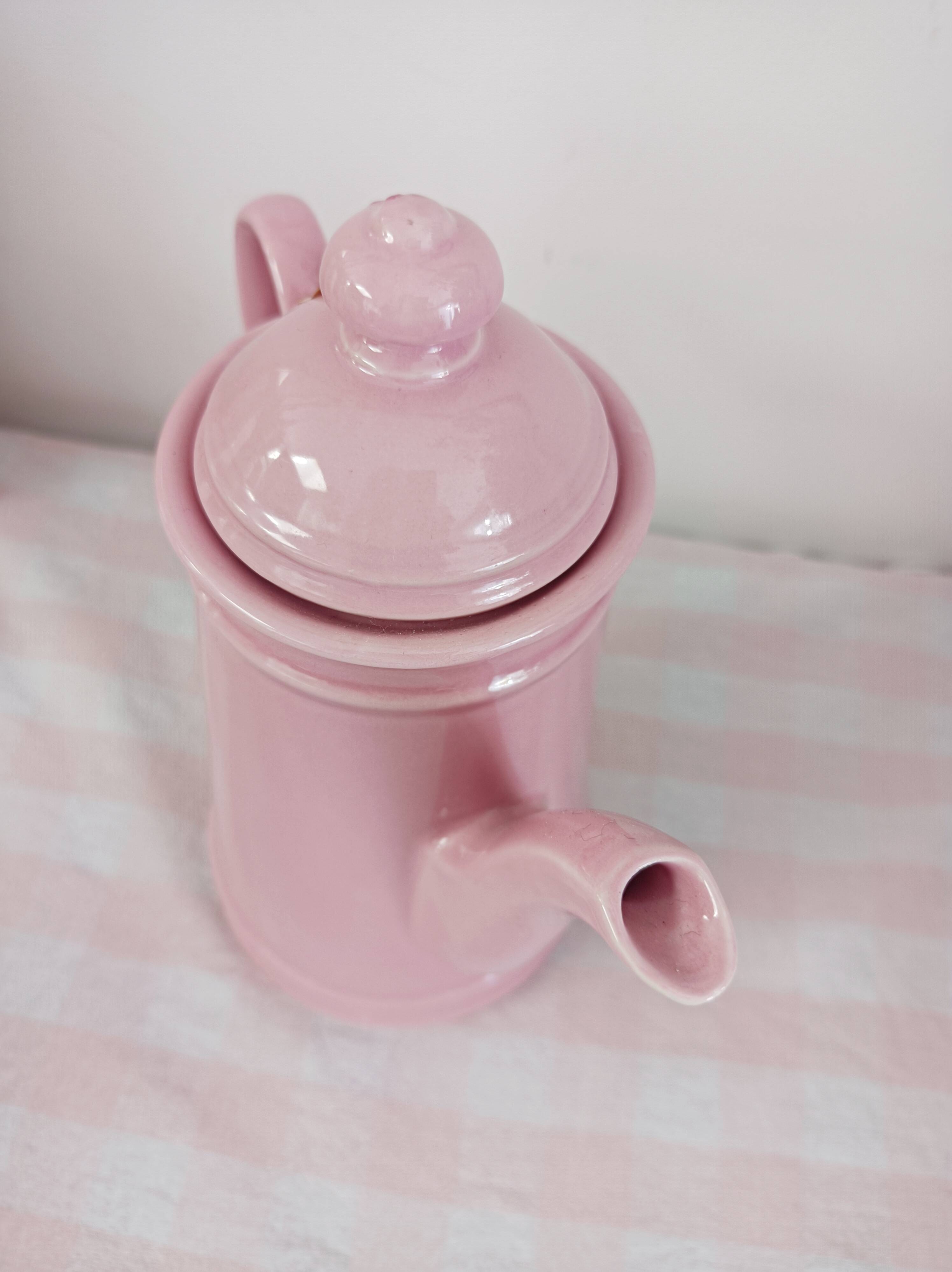 Coffee service, coffee pot and 5 pink mazagrans