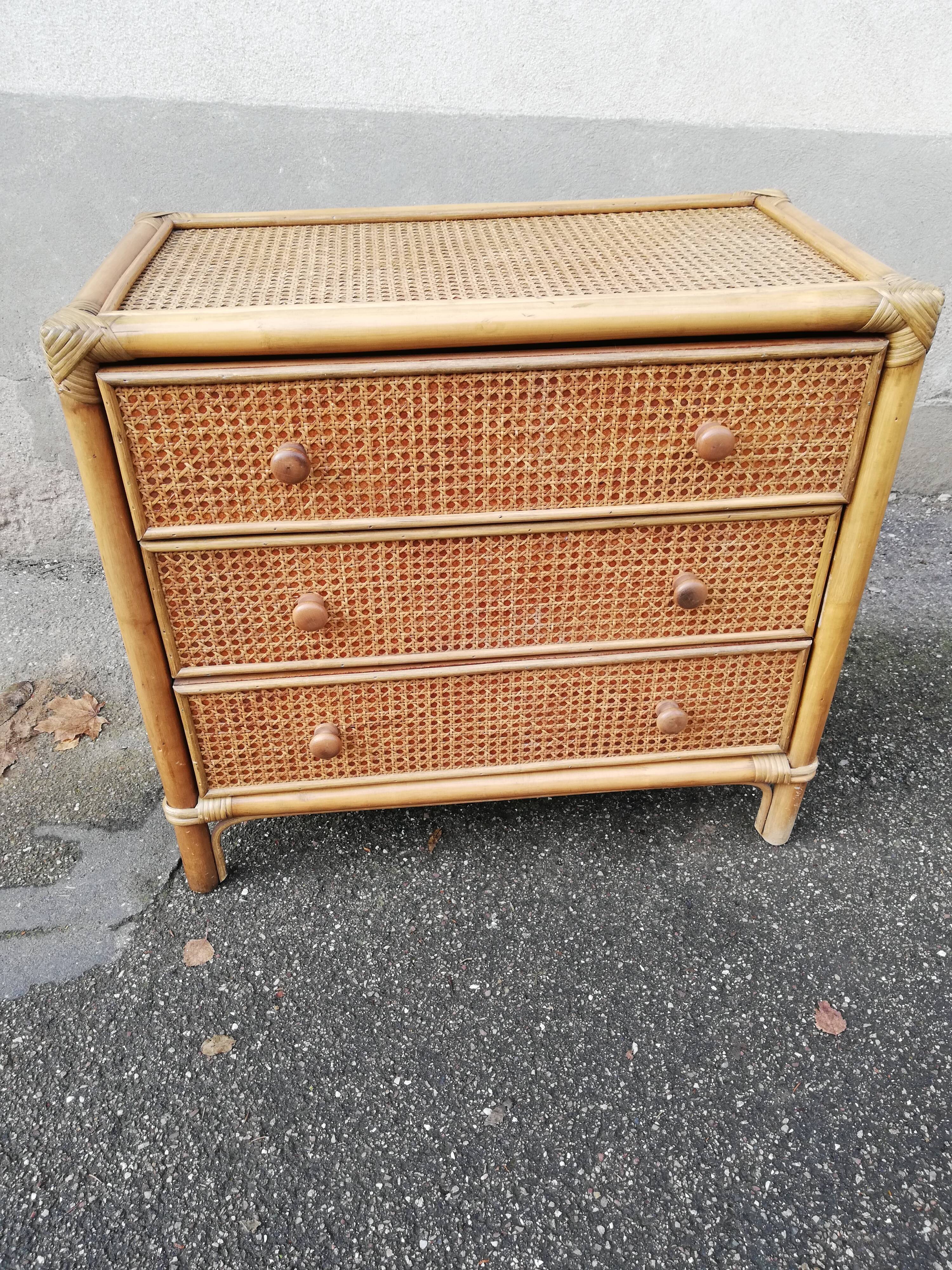 Commode vintage rotin et cannage