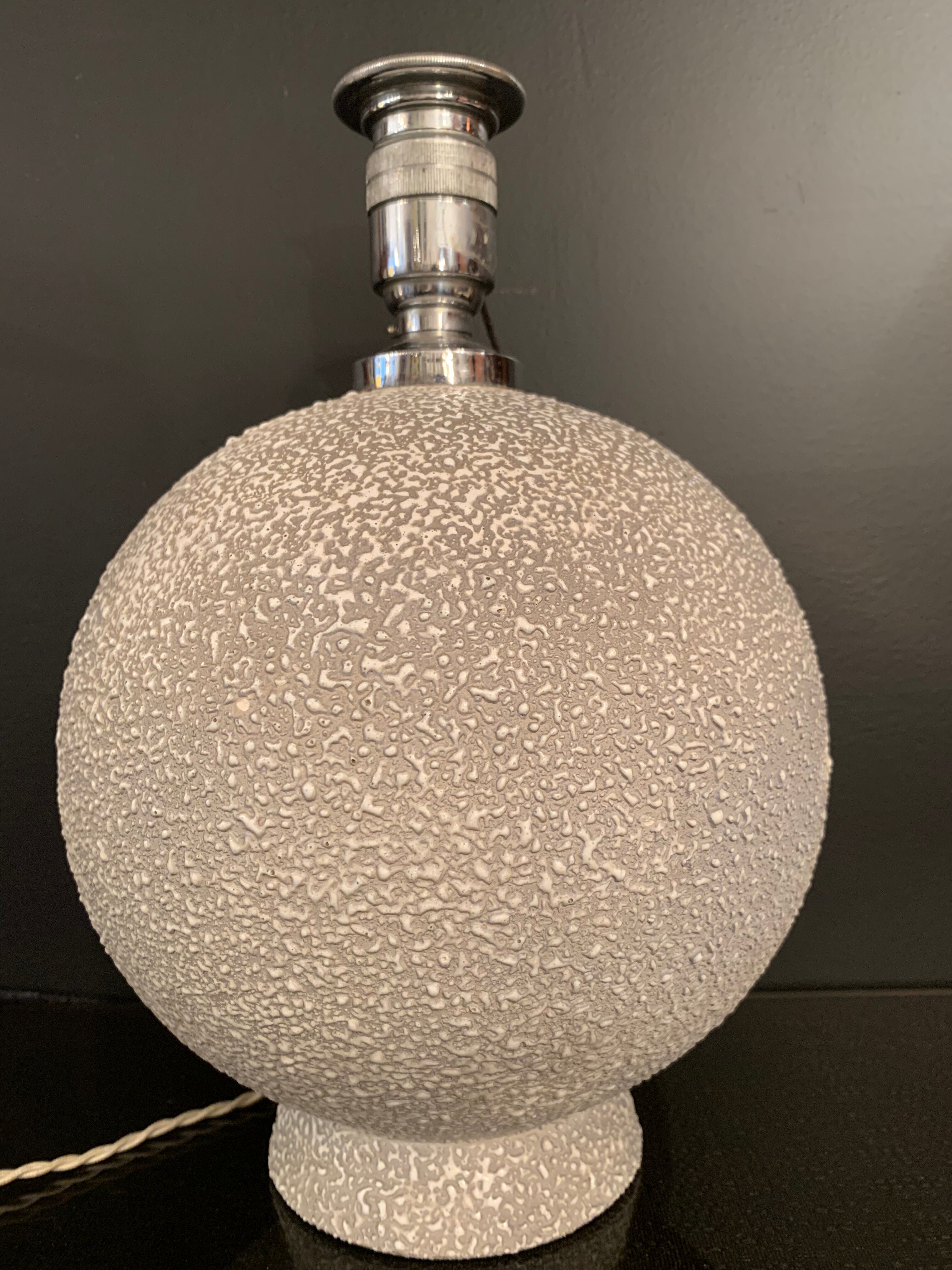 Crispened ceramic art deco lamp foot