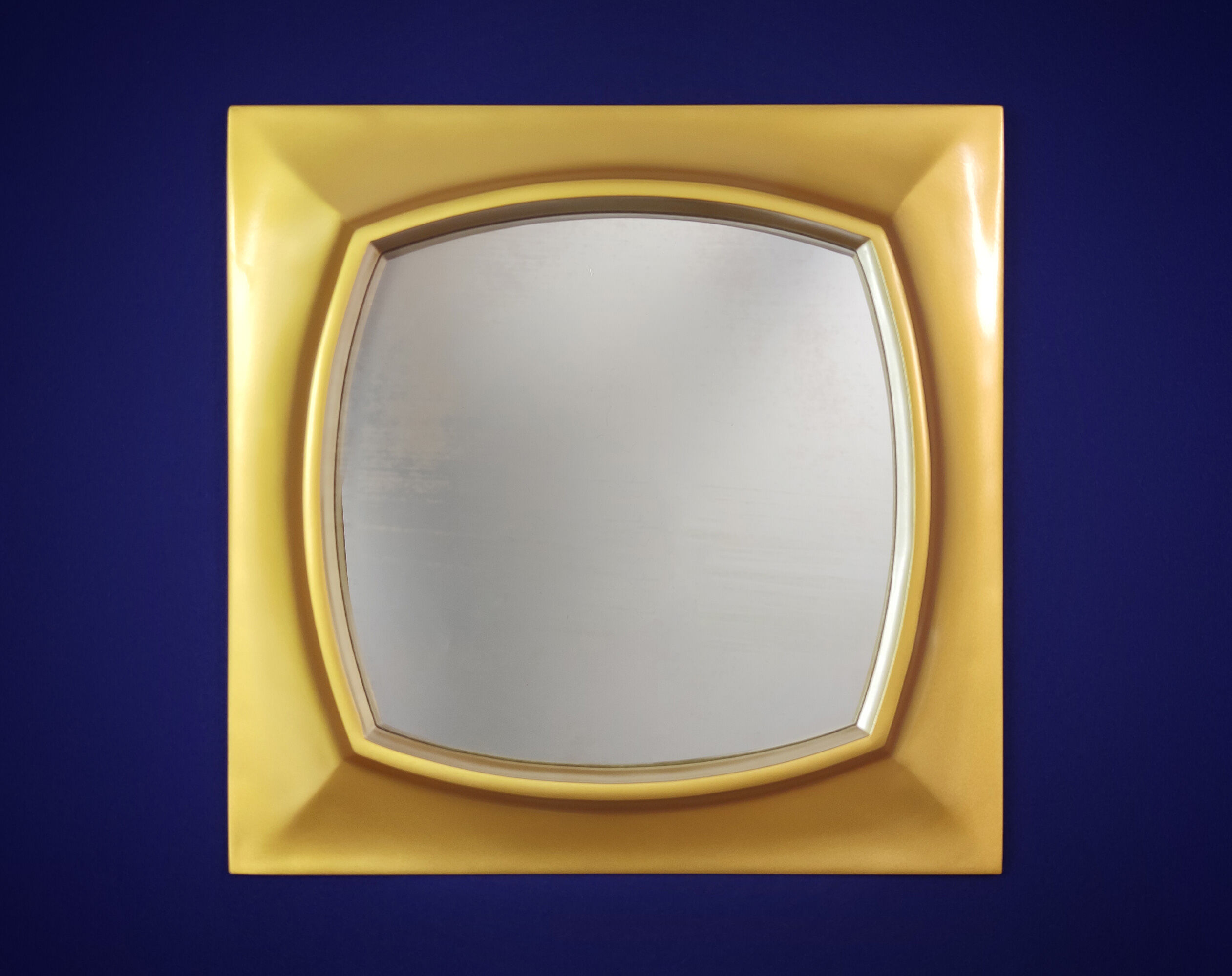 Large Vintage 1950s French Hand Carved Hardwood Gold Gilt Wall Mirror