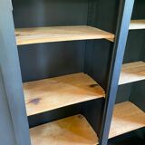 Armoire d'école relookée