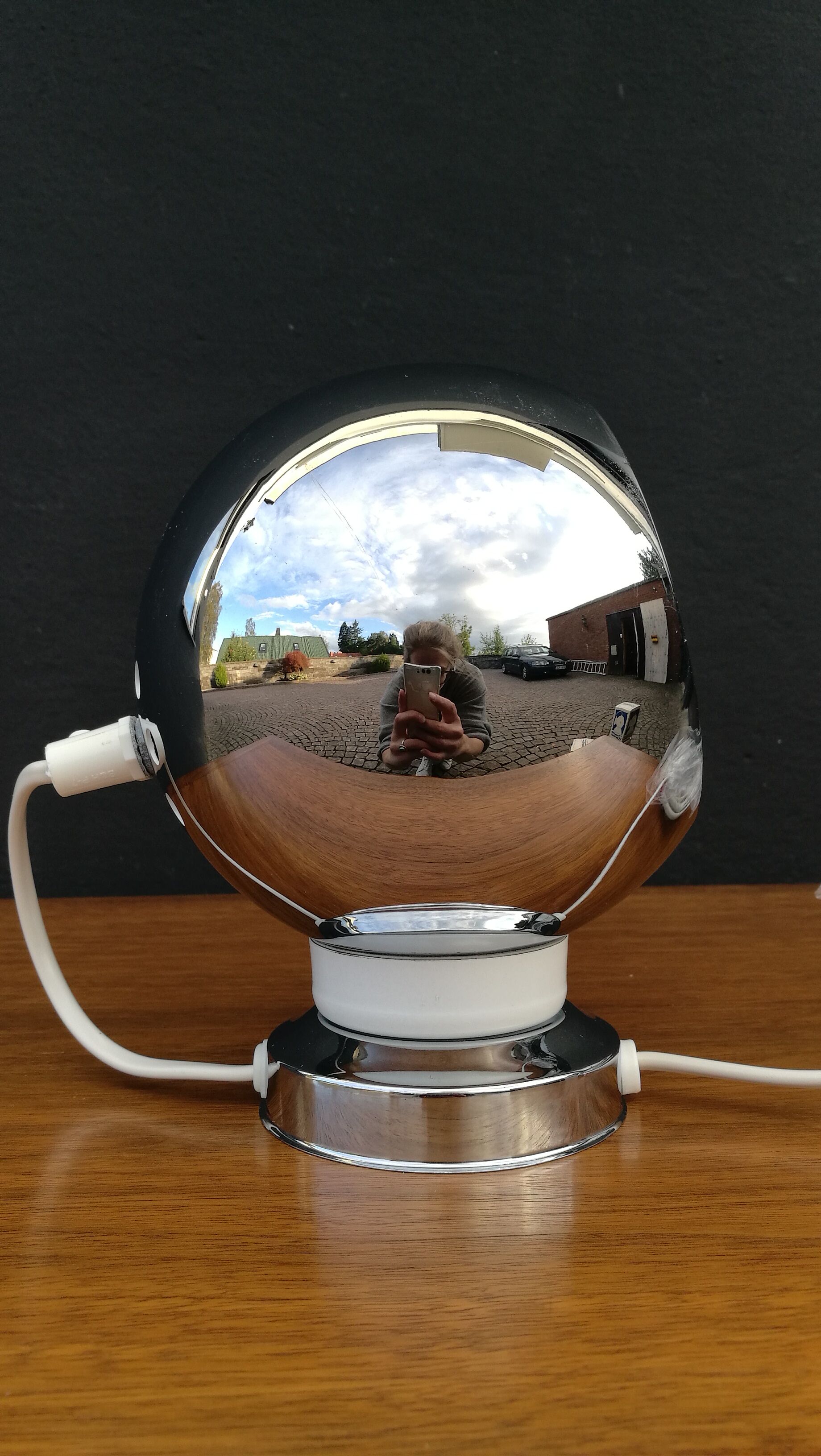 Wall lamp magnetic Swedish ball Magnetlampan