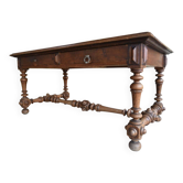 Table ancienne en bon état