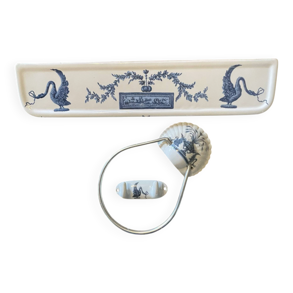 ensemble de salle de bain  signé Porcelaine de Paris
